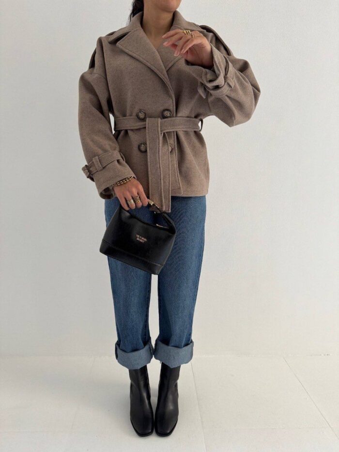 پالتو چهار دکمه