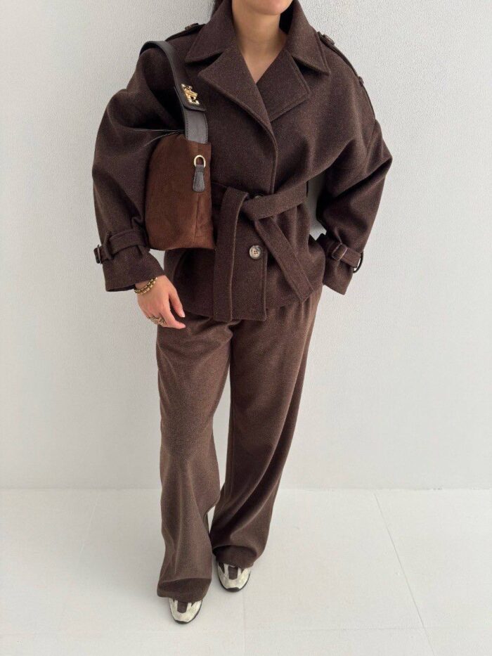 پالتو چهار دکمه