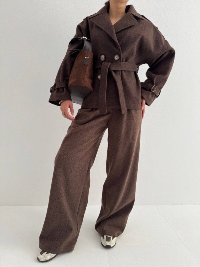 پالتو چهار دکمه