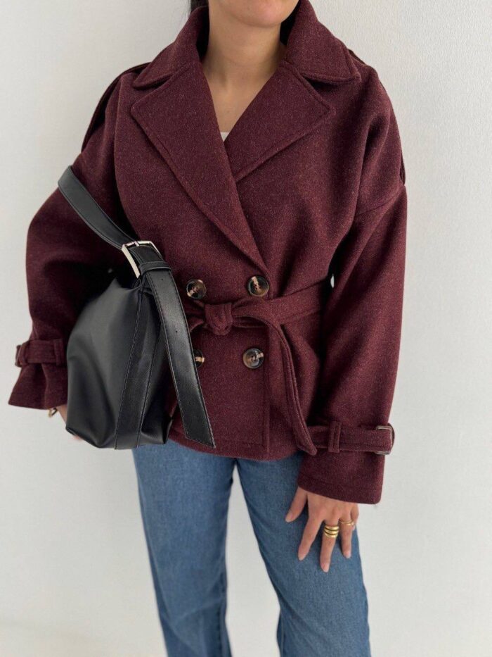 پالتو چهار دکمه